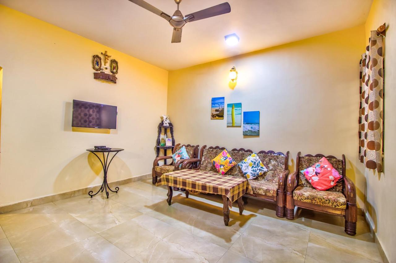 Stanleys Guest House Baga Exterior photo